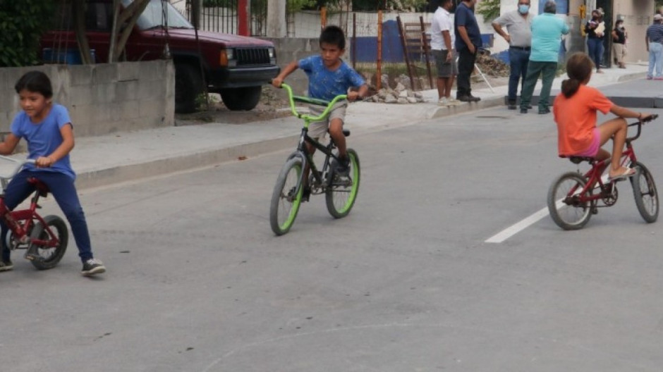 Agradecen al Municipio obra de pavimentación en colonia Cabras Pintas