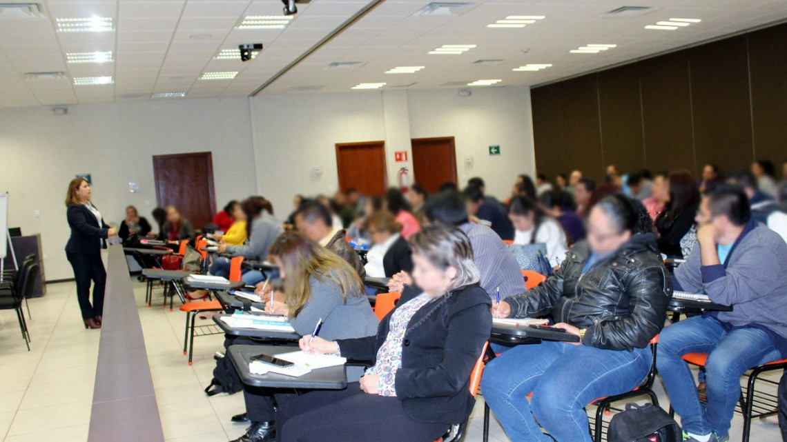 Reciben 90 servidores públicos de la PGJ capacitación