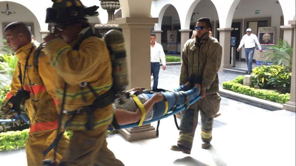 Simulan incendio en presidencia municipal de Altamira