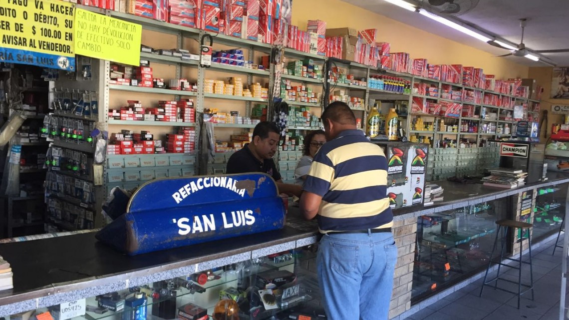 Comerciantes le apuestan a la economía regional para mantenerse mercado