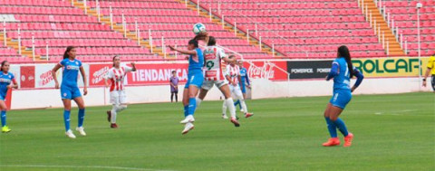  Cruz Azul vence a Necaxa en el inicio del AP19 de la Liga Mx femenil