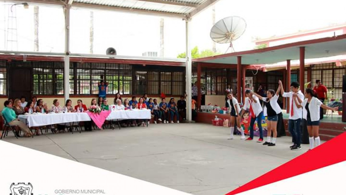 Alcaldesa y la presidenta del DIF en Camargo son invitadas a evento