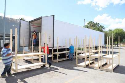 Equipa Municipio a ISSSTE con morgue móvil Covid