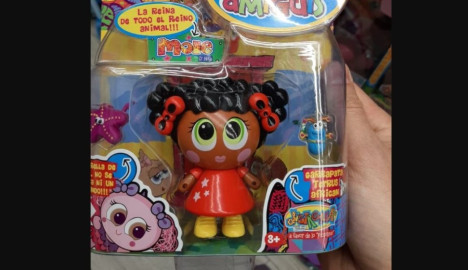 Acusan a Distroller por muñeca que promueve racismo