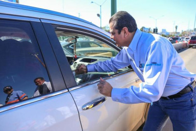 Alcalde de Nuevo Laredo supervisa retorno de paisanos 