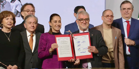 México firma convenio para crear centro de supercómputo en Barcelona