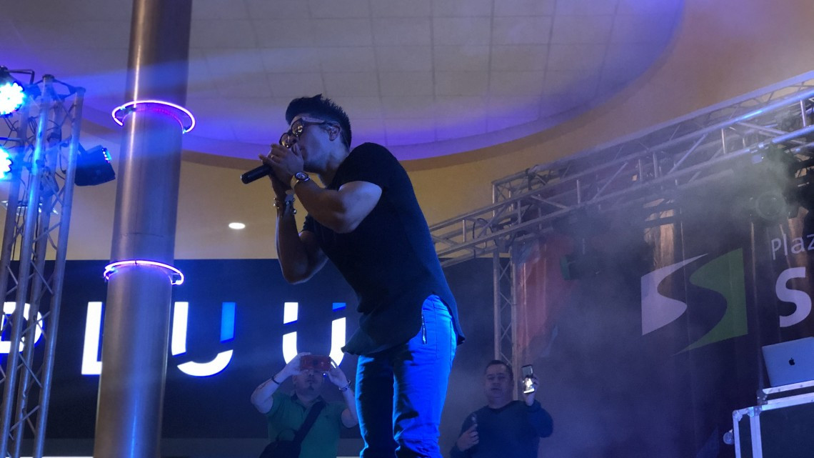 Chyno Miranda enloquece a sus fans reynosenses