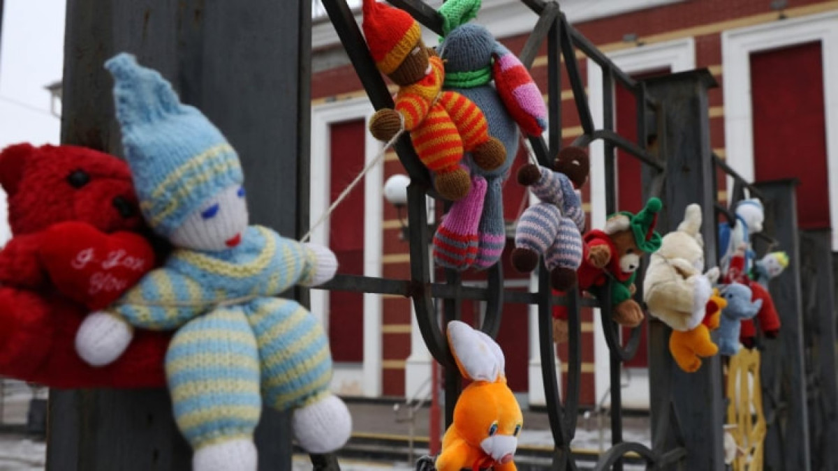 Al menos 500 niños han muerto en la guerra en Ucrania: Zelenski