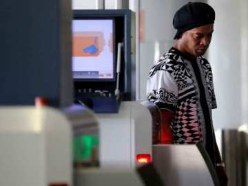 Acusan a Ronaldinho por agresión y violencia