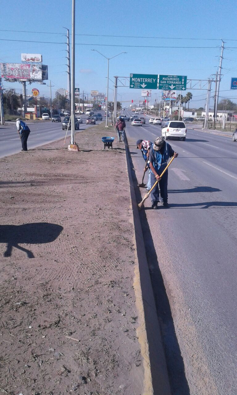Desarrolla Servicios Primarios labores de limpieza
