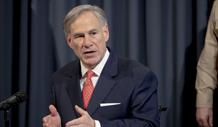 Greg Abbott descartó encierro por no cumplir cuarentena
