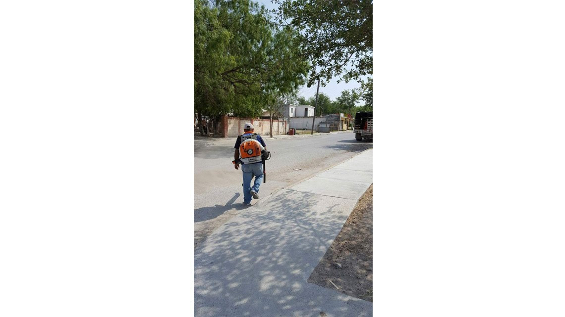 Dan mantenimiento a Colonia Granjas