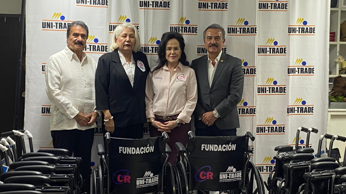 Reciben sillas de rueda para personas vulnerables 