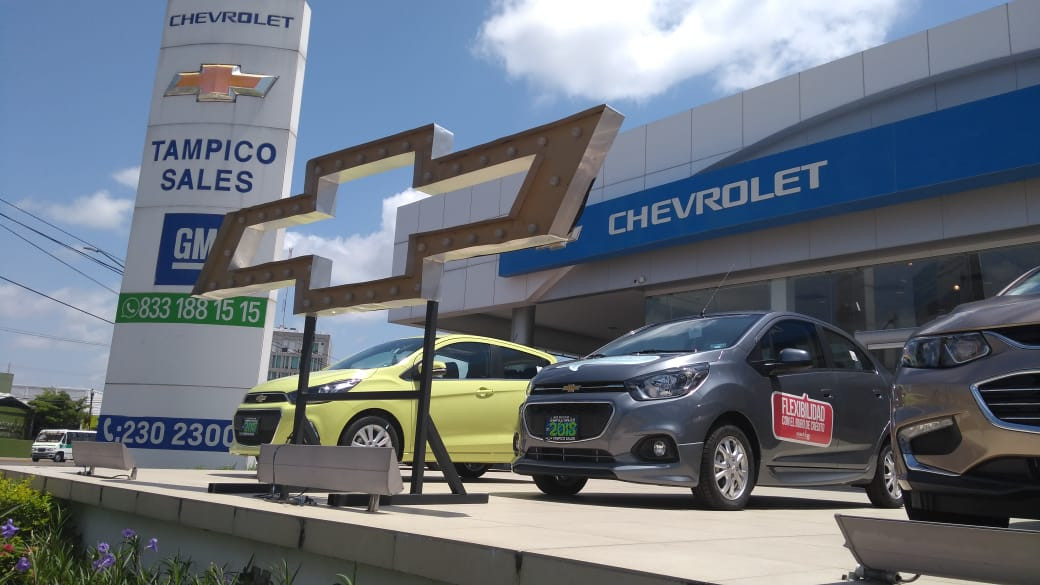 Se desploma en México en un 8.4%  la venta de autos nuevos