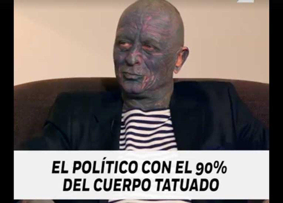 Político checo tiene tatuado el 90% de su cuerpo 