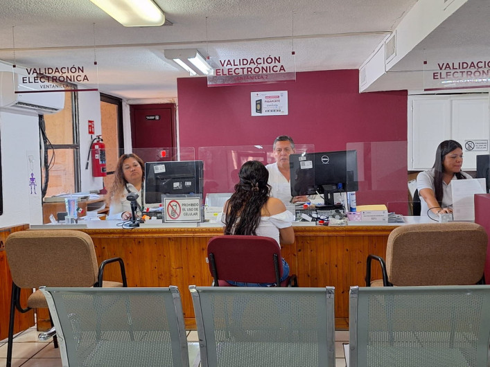 Aumenta solicitud de pasaportes por vacaciones de invierno