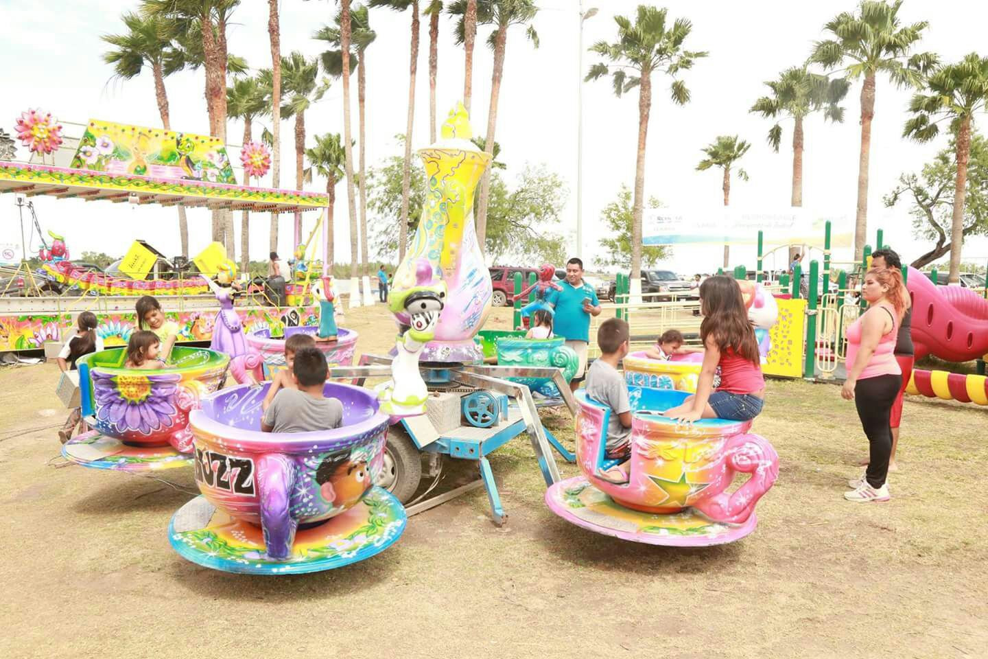 Moderada afluencia en la playita