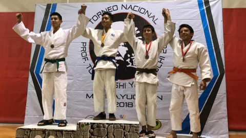 Éxito en estatal de Taekwondo