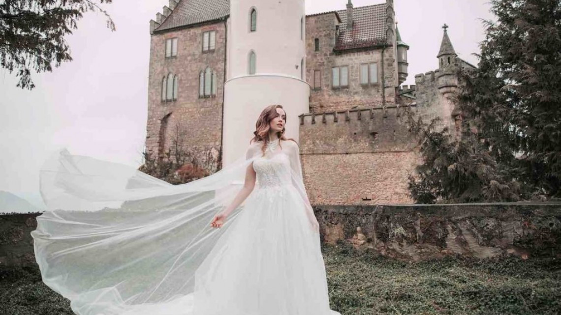 Llegan a México vestidos de novia inspirados en princesas de Disney 