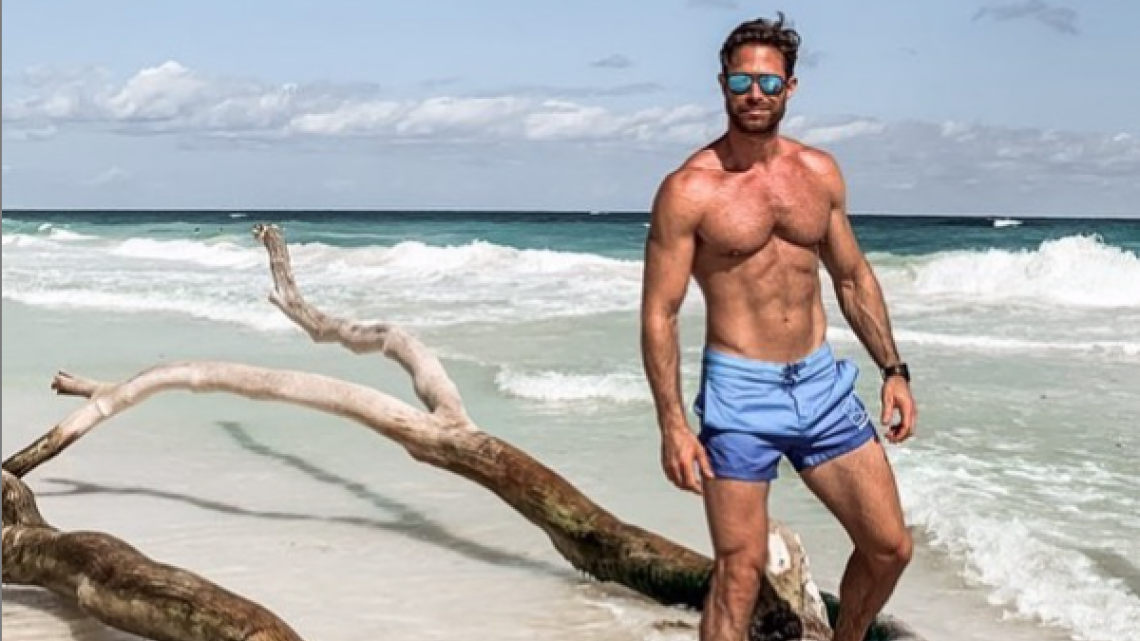 Sebastián Rulli enciende las redes sociales con sensuales fotografías