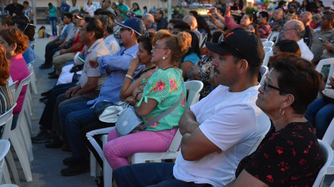 Orquesta de Pepe Ramos pone ritmo a la Plaza Principal