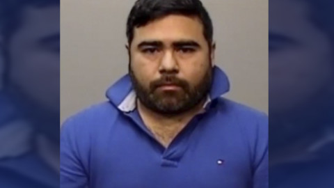 Arrestan a empleado del BISD por relación inapropiada con estudiante