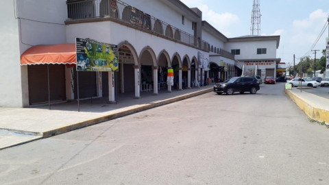 Locatarios del mercado de Altamira agobiados por crisis económica