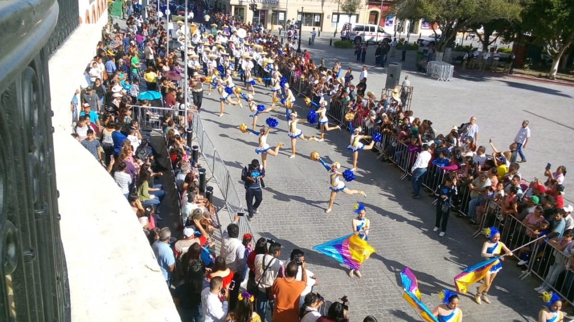 Desfilan en Matamoros por el 109 Aniversario de la Revolución Mexicana