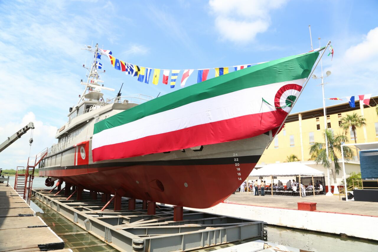 Estrena Semar patrulla costera