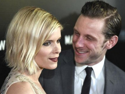 "La Mujer Invisible" se compromete con "La Mole"