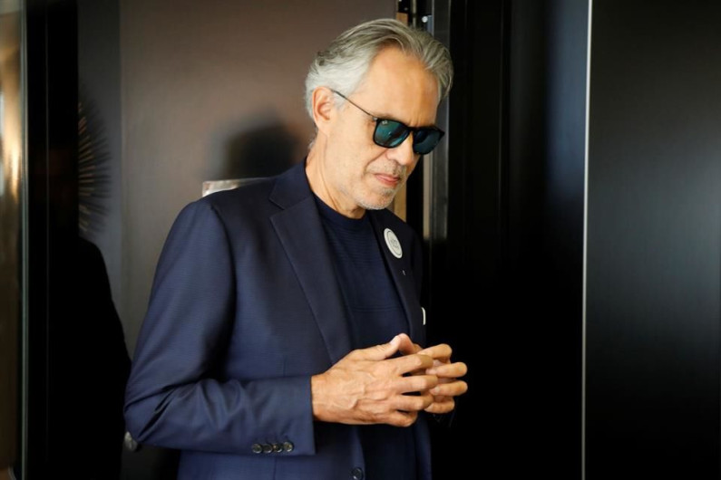 Andrea Bocelli dona su plasma para investigación tras tener coronavirus