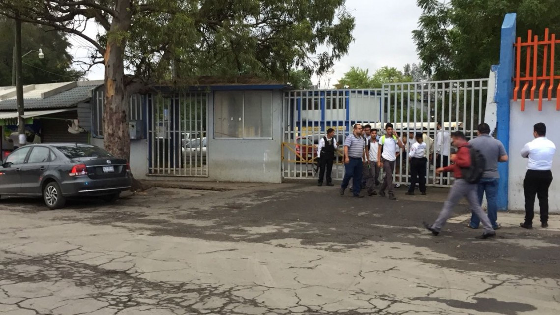 Balean a 5 estudiantes dentro de Prepa en Victoria
