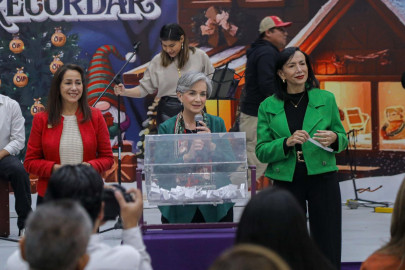 Inaugura María de Villarreal el tercer bazar navideño “Un DIFciembre para Recordar”