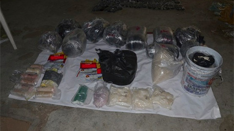 Vinculan a proceso a dos hombres por presunta posesión de arsenal