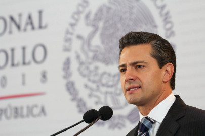 Anuncia EPN decretos a favor de generación de empleos y economía