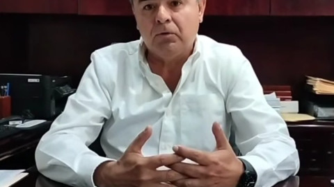 Trabajadores de la JAD realizan paro de labores por falta de vehículos oficiales