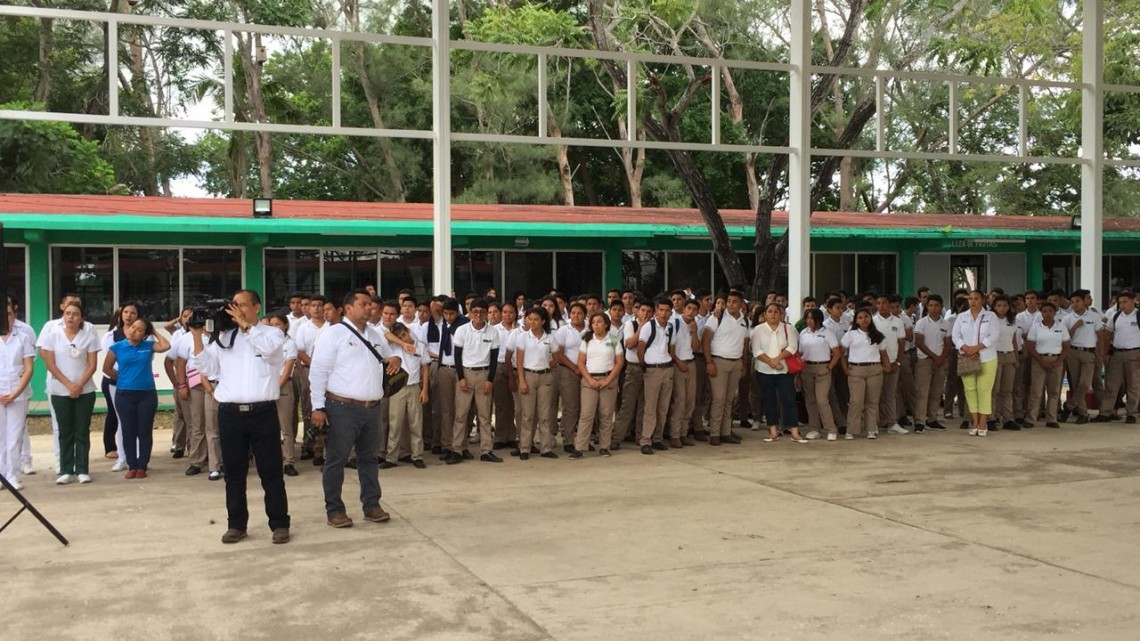 Inauguran techumbre en CBTA 12