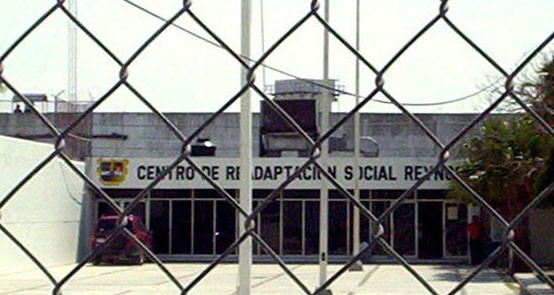 Destruyen puestos comerciales dentro del penal de Reynosa