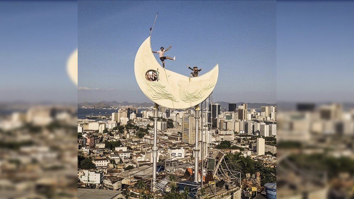 Madonna lleva su glamour a una favela