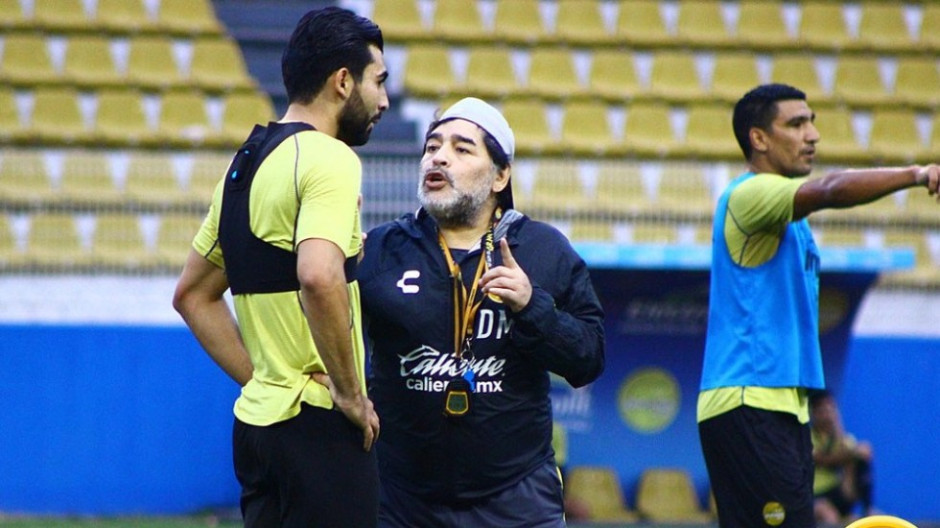 Estoy a muerte con mis jugadores que nunca fallan: Diego Maradona