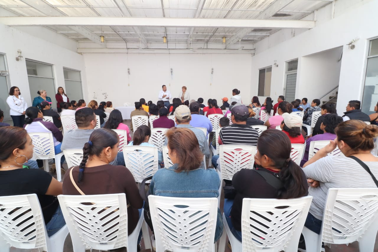 Impulsa Adrián Oseguera a Niñez Maderense con Apoyos Educativos