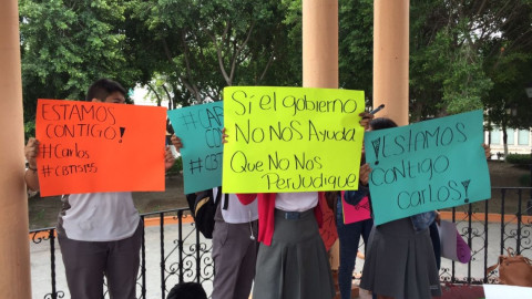 Piden justicia alumnos del CBTis 135 para Carlos