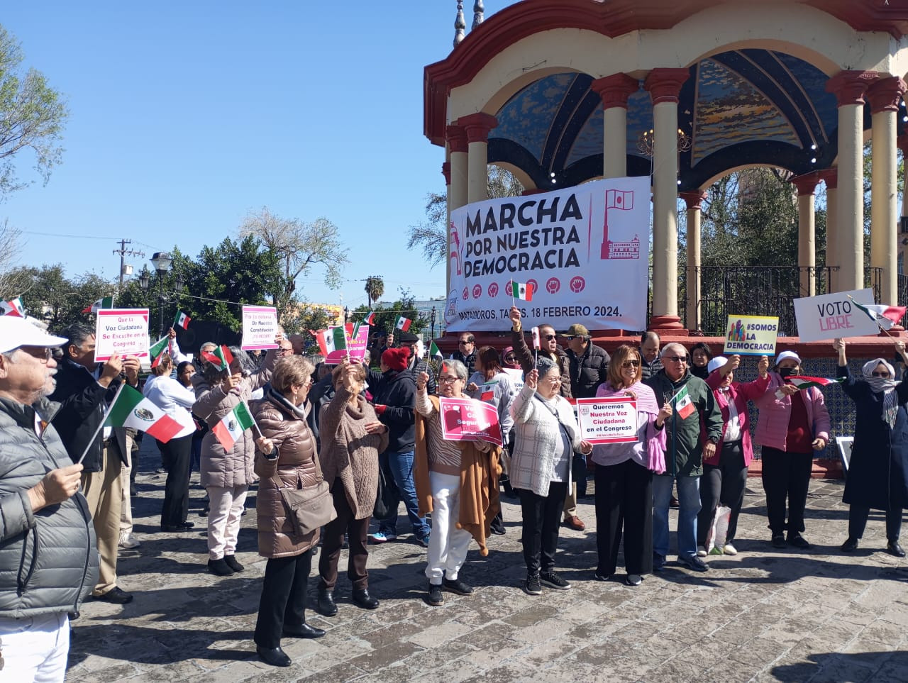 Sociedad civil de Matamoros se unió a la 'Marcha por la democracia' 