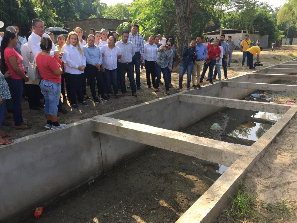 Continúan realizando obras para evitar inundaciones en el municipio