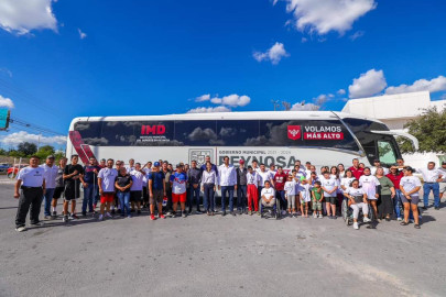 Entregó Alcalde Carlos Peña Ortiz nuevo autobús para deportistas reynosenses 