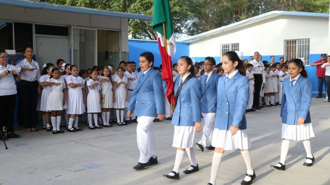 Maki Ortiz inaugura Ciclo Escolar 2017-2018