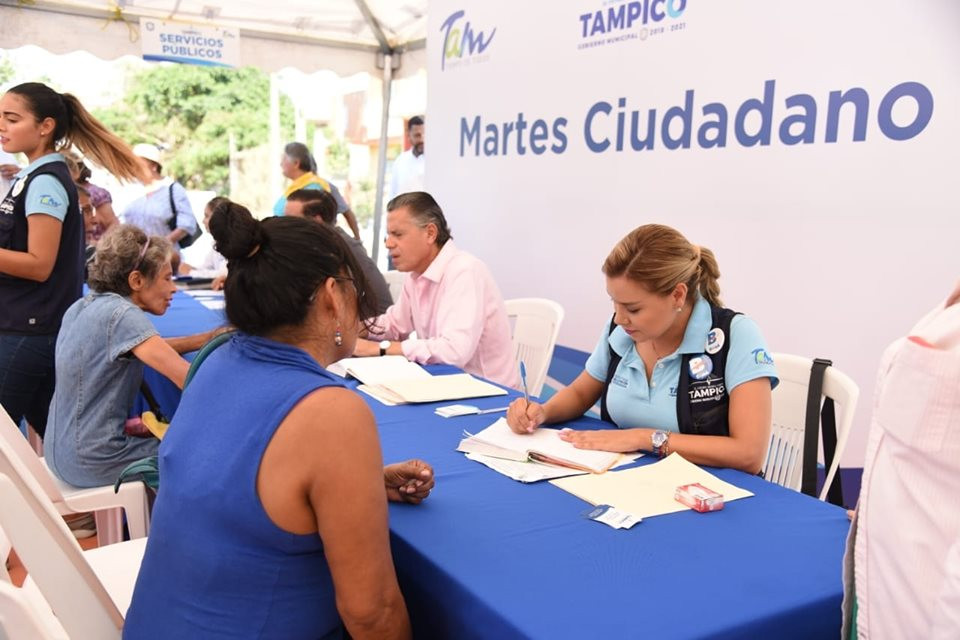 Realizan jornada de servicios en colonia Revolución Verde