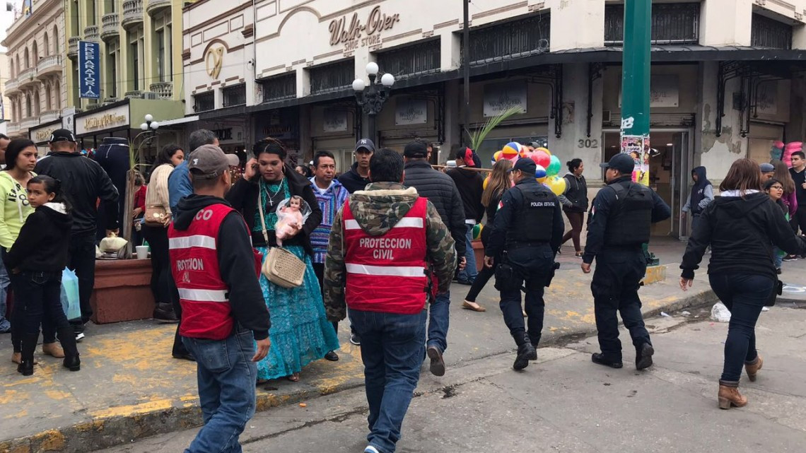 Vuelven a retirar a ambulantes del primer cuadro de la ciudad 