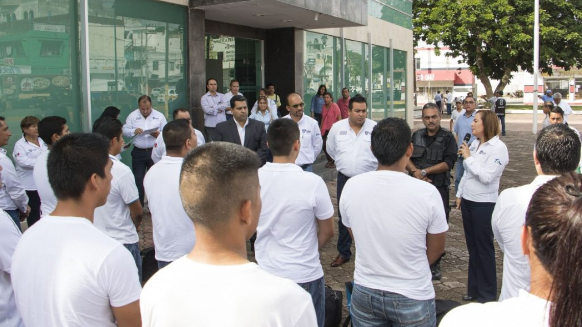 Viaja el primer grupo de 33 aspirantes a Policías Estatales a Victoria