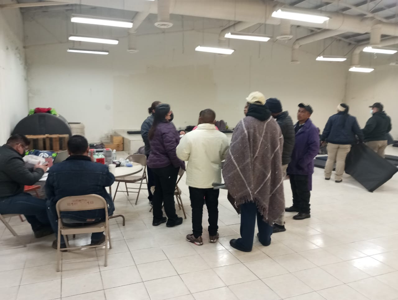 30 Personas ingresan al albergue temporal en Matamoros por bajas temperaturas